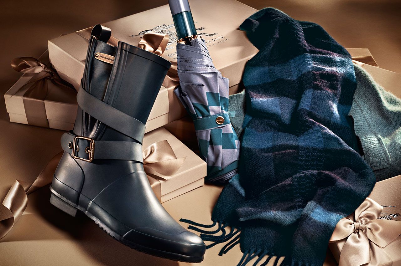 Burberry_holiday_2012_2013_accessories