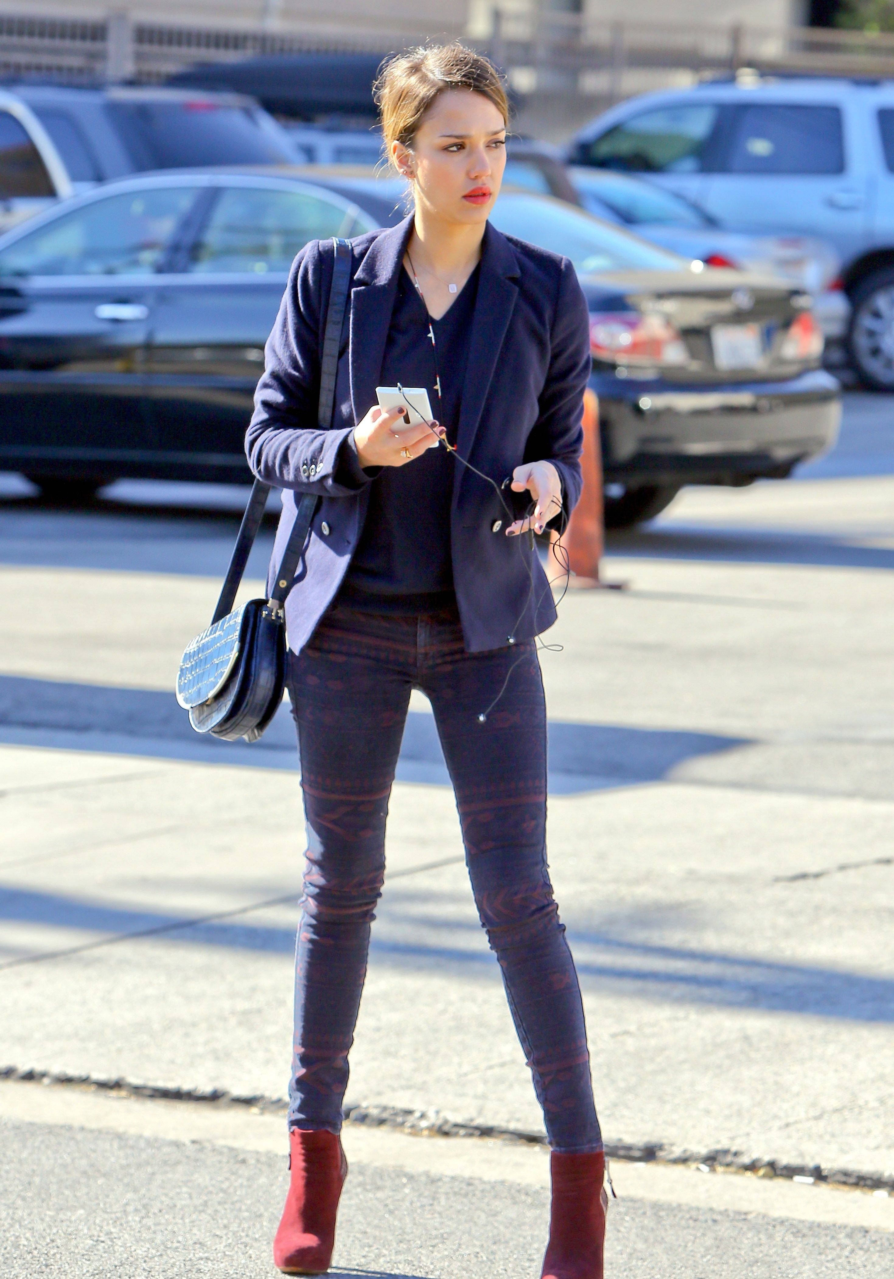 JA Out & About in LA (2013-01-16 (2)