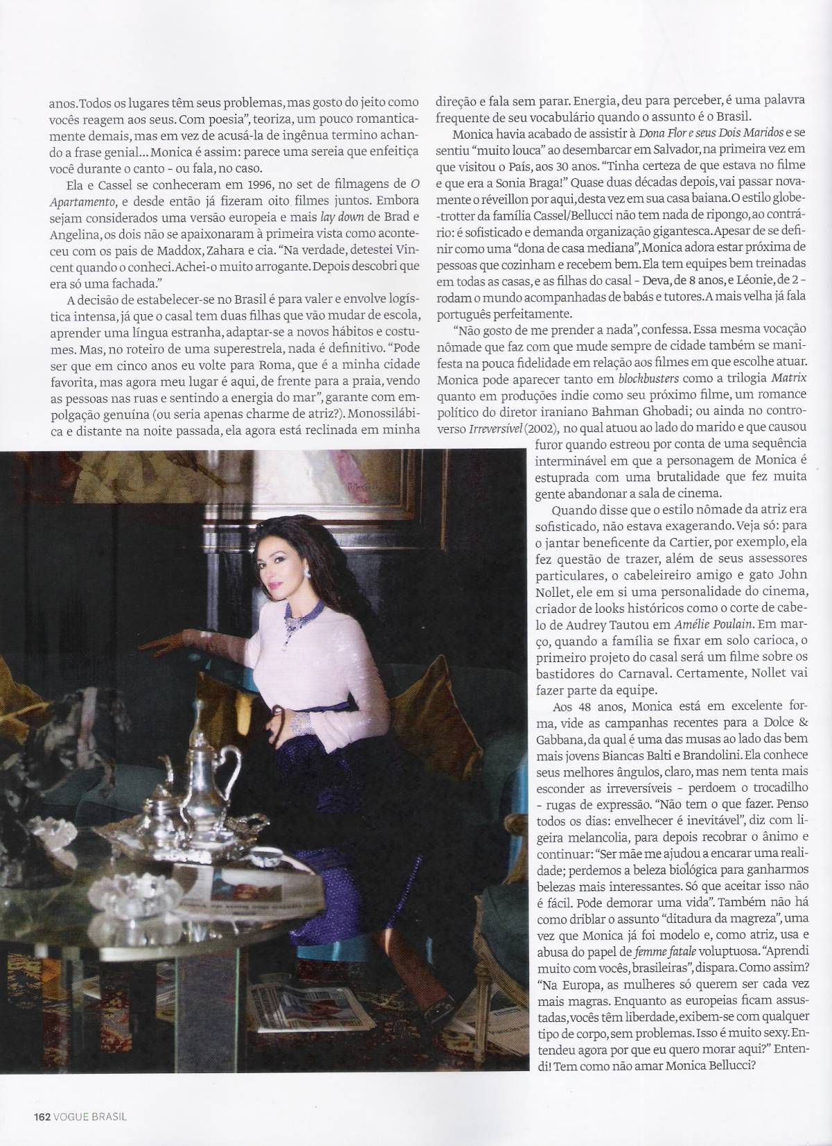 Vogue_Brasil_Janeiro2013_Monica_Bellucci_ph_JRDuran (4)