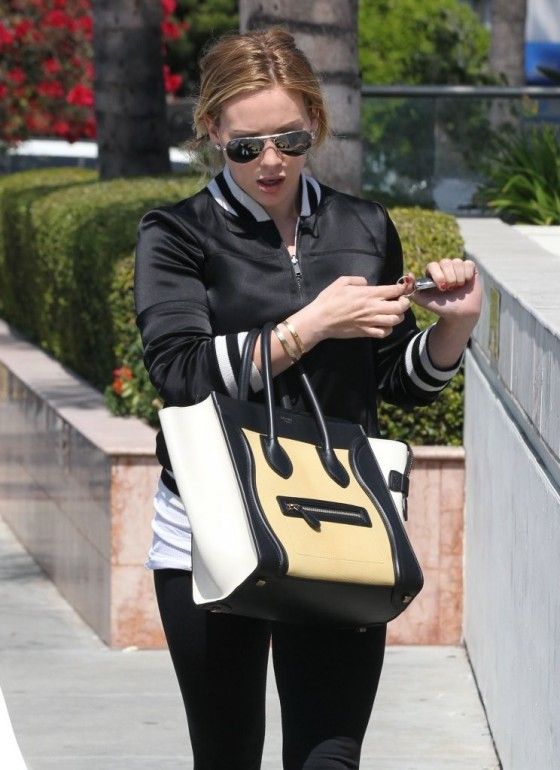 Hilary-Duff---out-and-about-in-LA--01-560x770