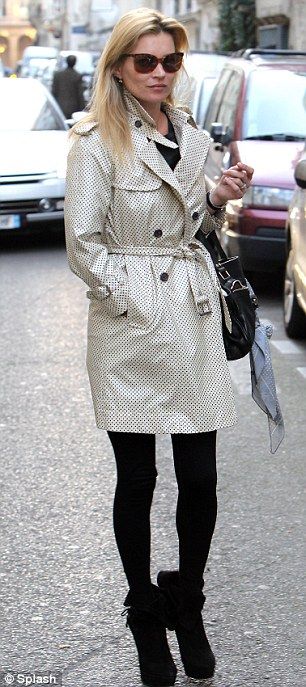kate-moss-trench-coat