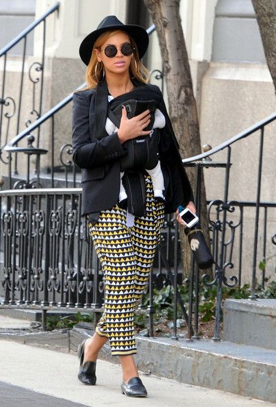 beyonce-knowles-and-easton-pearson-syriam-flag-print-silk-crepe-pants-gallery