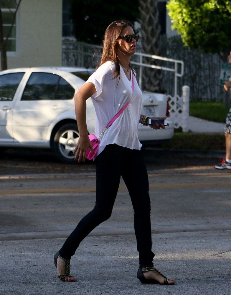 Adriana Lima out and about in Miami April 2013-003