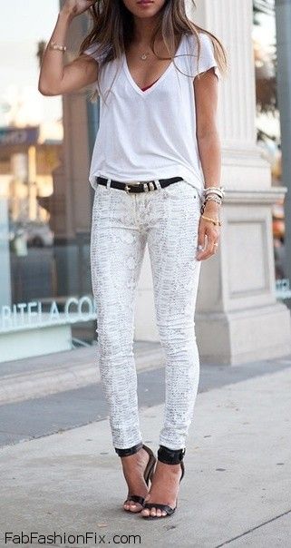 Style Guide: How to wear white jeans this summer?