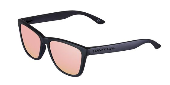 Hawkers sunglasses, Carbon Black model, Rose Gold One from the Original collection. Photo: hawkersco.com
