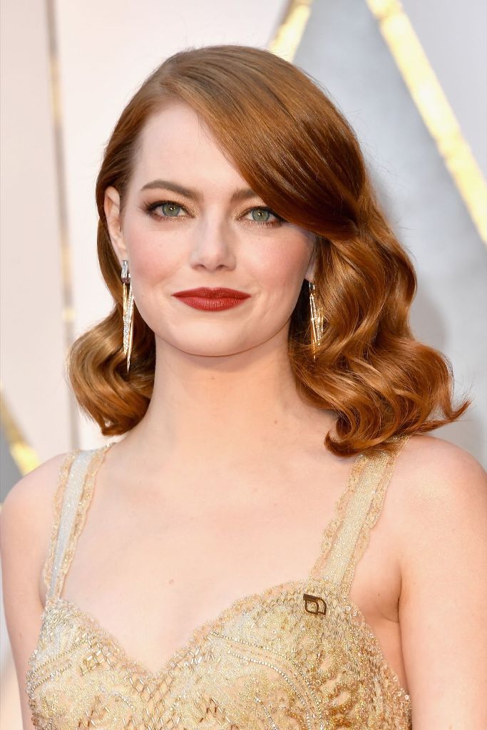 emma-stone-oscars-2017-red-carpet-in-hollywood-1