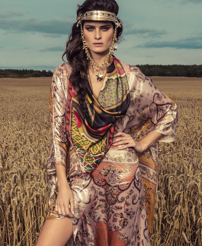 Isabeli Fontana for Vogue Brazil December 2012 | Fab Fashion Fix