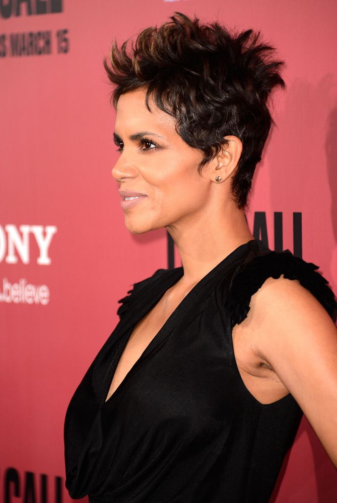 Halle Berry - Premiere Of Tri Star Pictures The Call-004