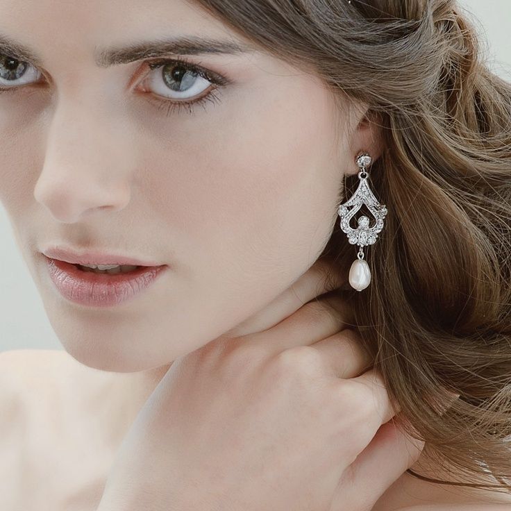 pearl-earrings-style