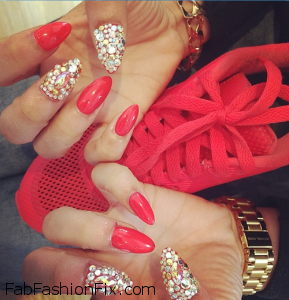 red nails pinterest