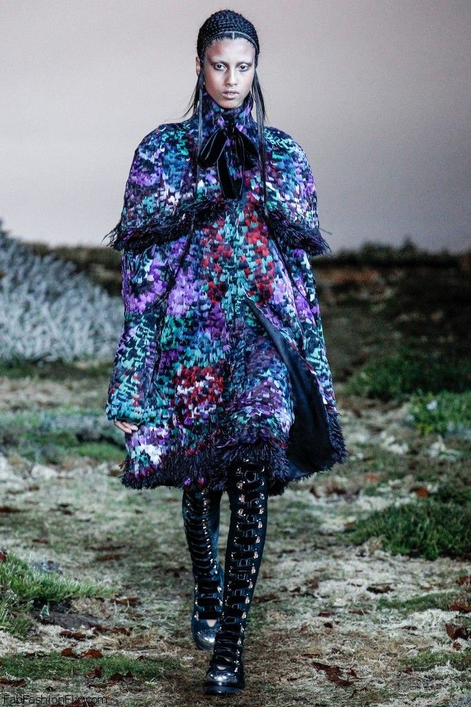 Alexander McQueen fall/winter 2014 collection – Paris fashion week ...