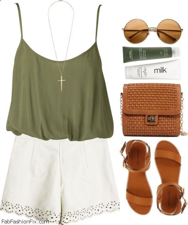 Style Guide: 6 stylish ways to wear white shorts this summer | Fab ...