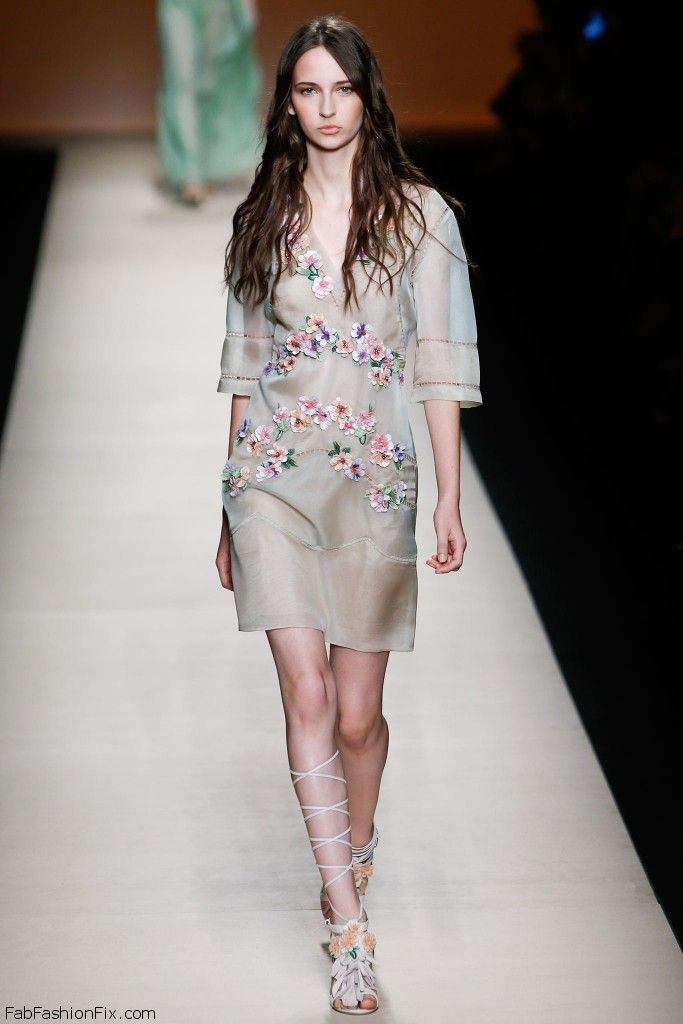 Alberta Ferretti spring/summer 2015 collection – Milan fashion week ...