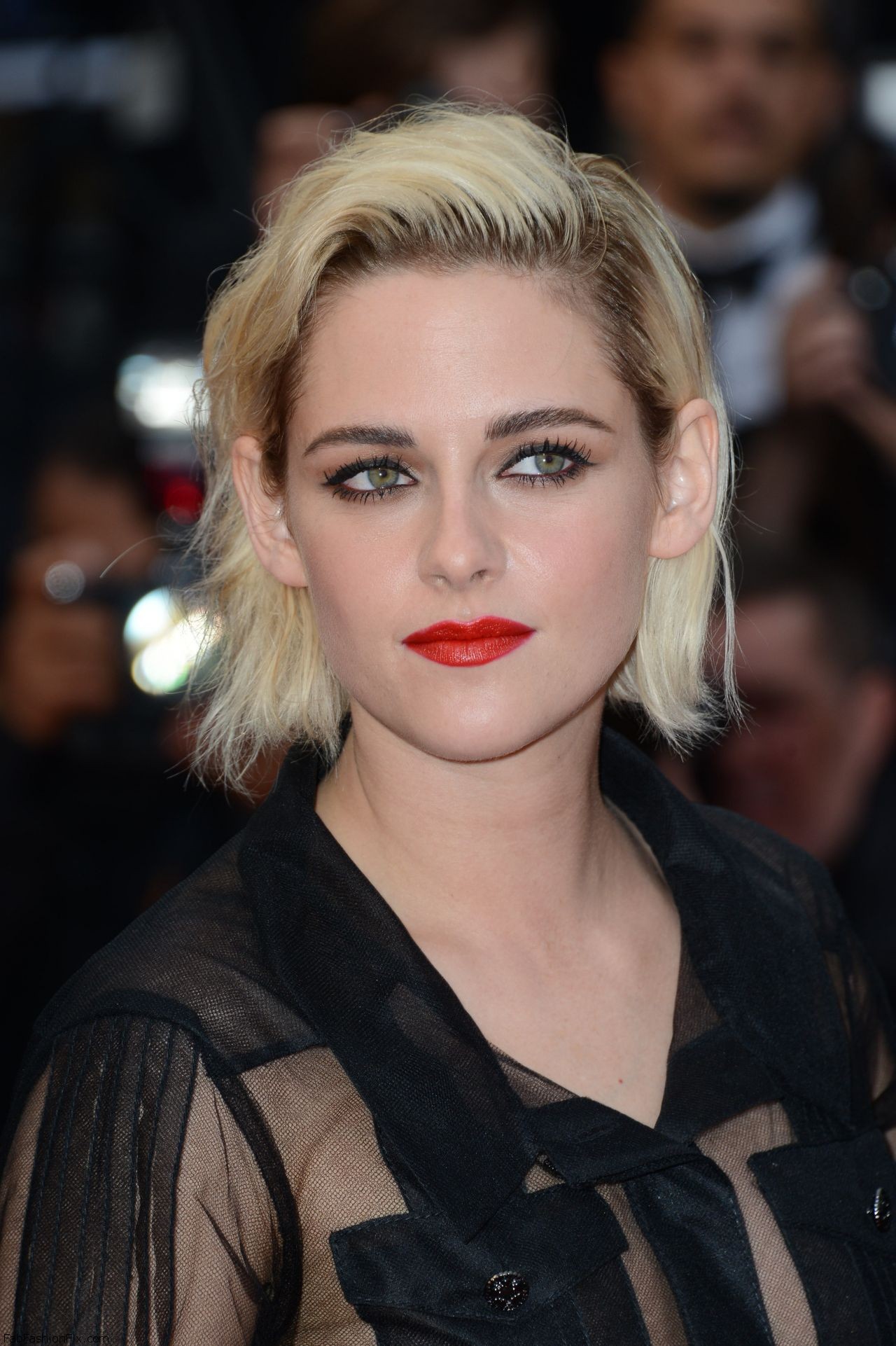 kristen-stewart-cafe-society-premiere-and-the-opening-night-gala-2016-cannes-film-festival-1