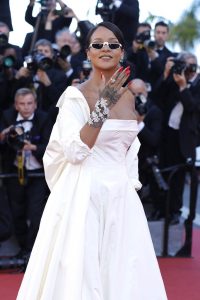 Rihanna_Okja_Red_Carpet_Arrivals_70th_Annual-5