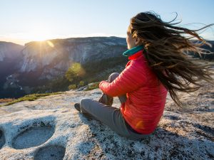 hiking-fashion-best-women-jackets