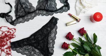 how to wear lace lingerie