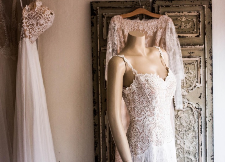 choose-wedding-dress-by-zodiac-sign